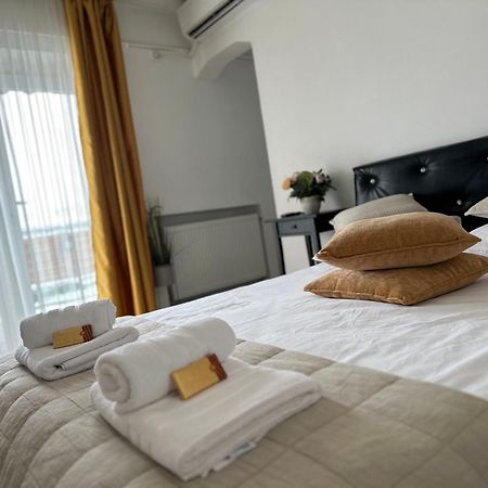 Downtown Studio By Darius Residence Бухарест Экстерьер фото